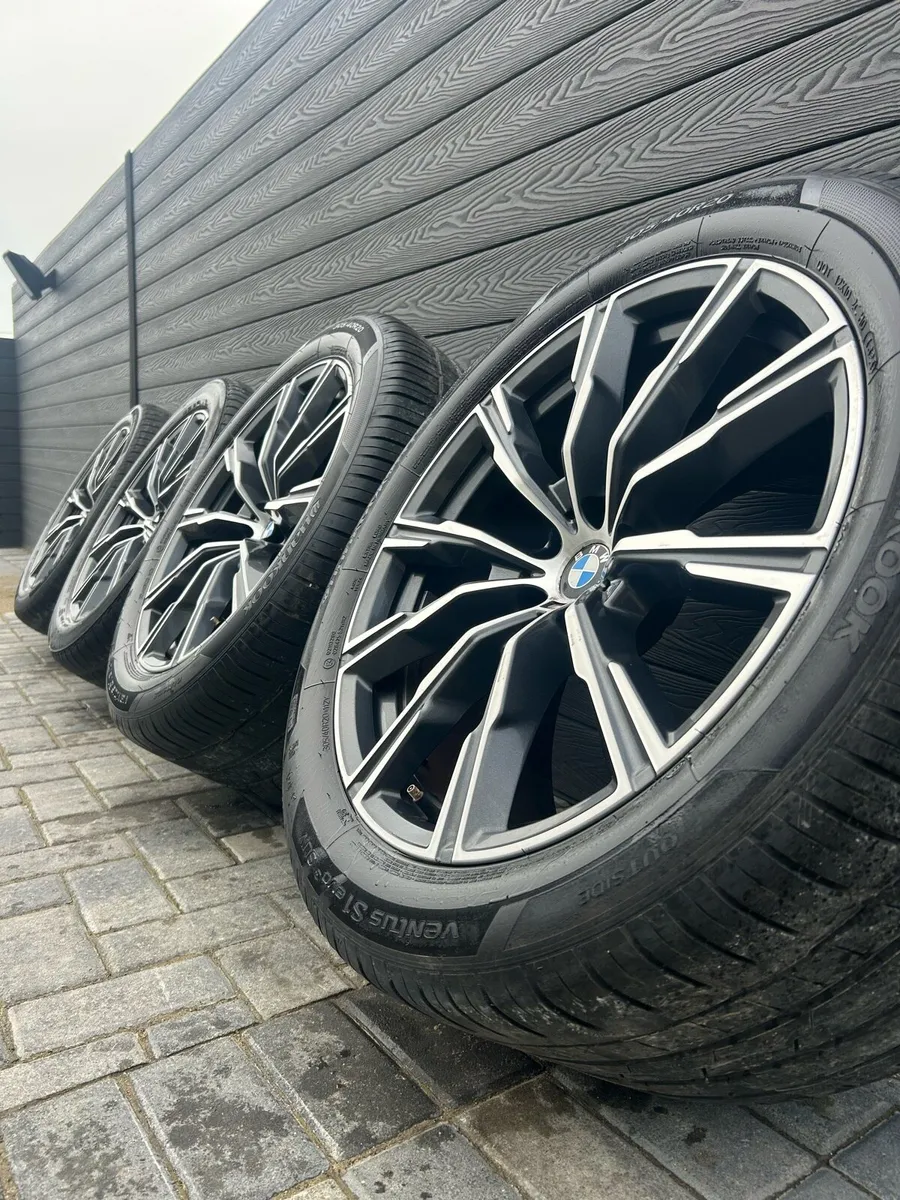 20” GENUINE BMW X5 G05 MSPORT ALLOY WHEELS & TYRES - Image 3