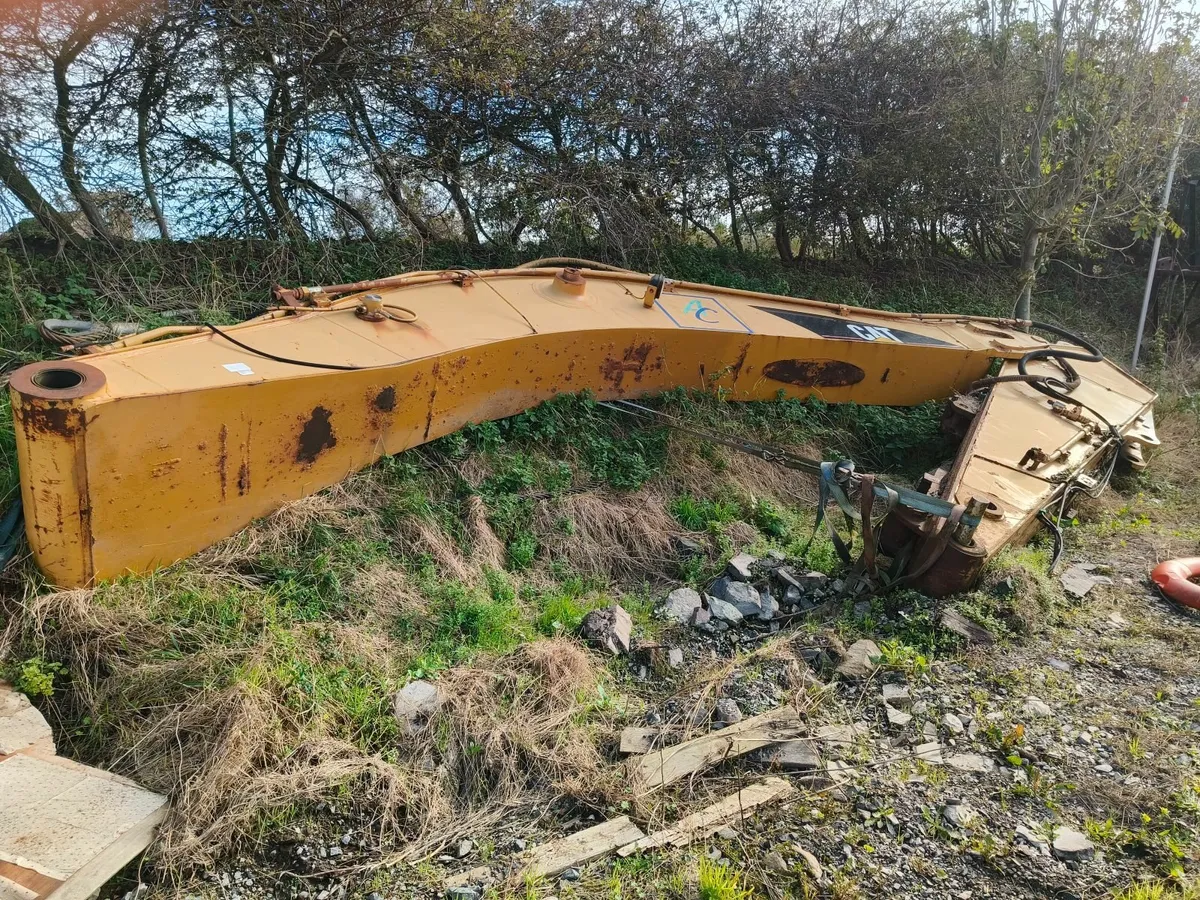 CAT345B Boom and Dipper - Image 1