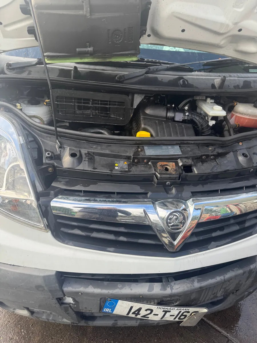 142 Vivaro engine 2.0 - Image 2