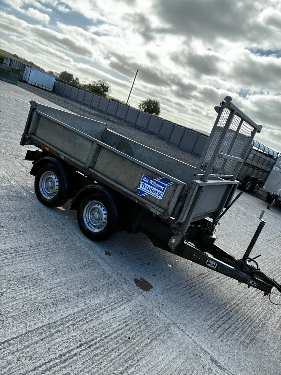 8ft Ifor Williams tipping trailer - Image 1