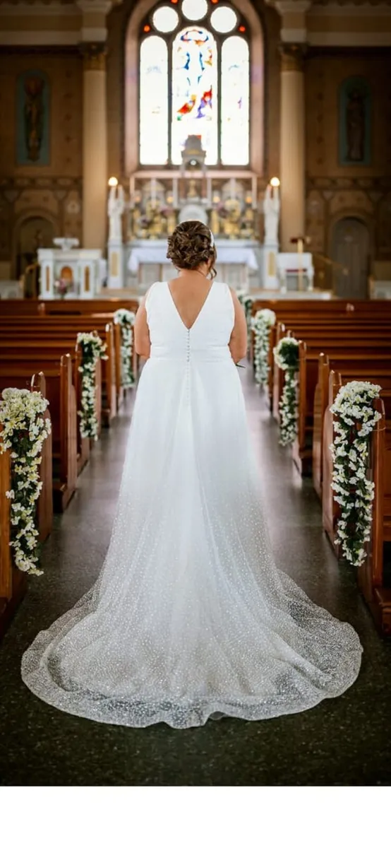 Wedding dress - Image 3