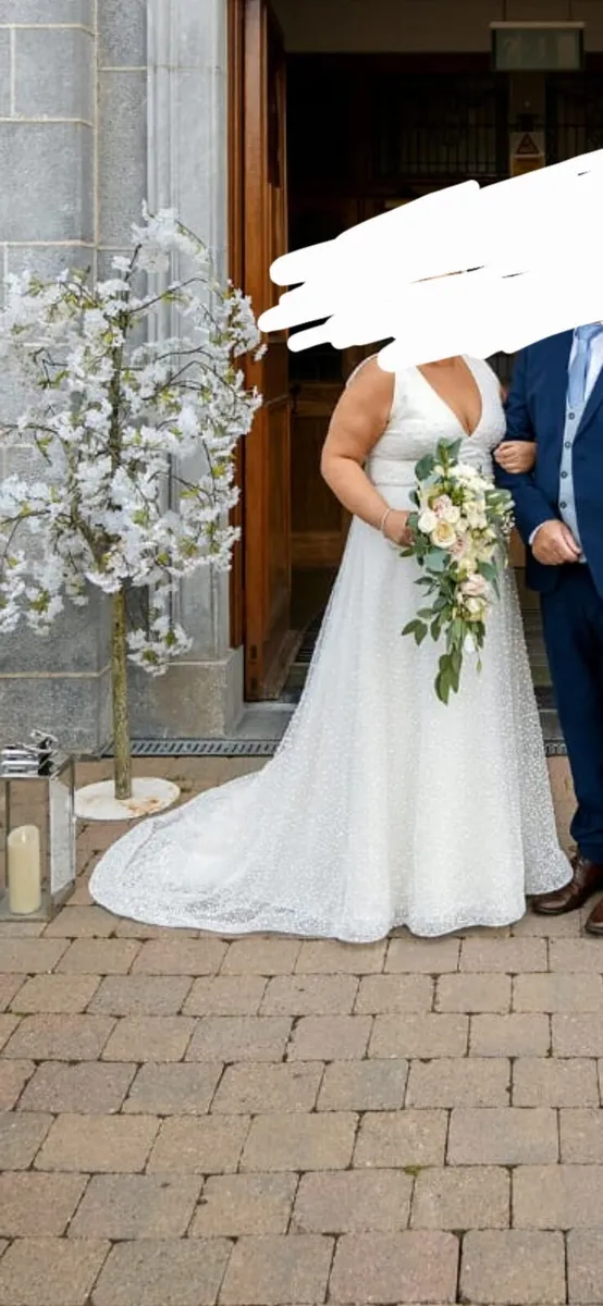 Wedding dress - Image 4