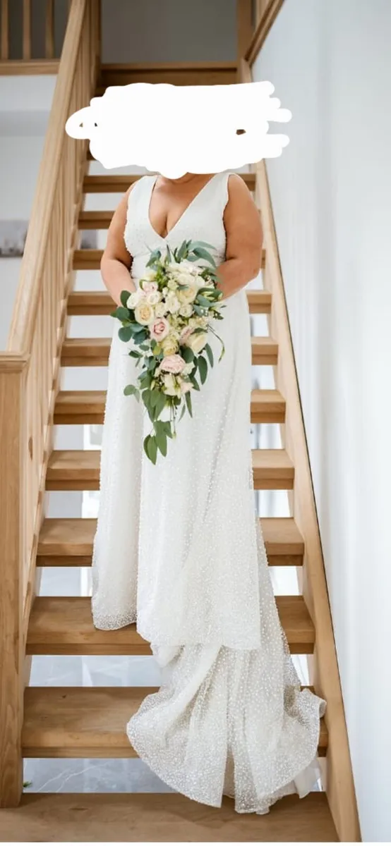 Wedding dress - Image 1