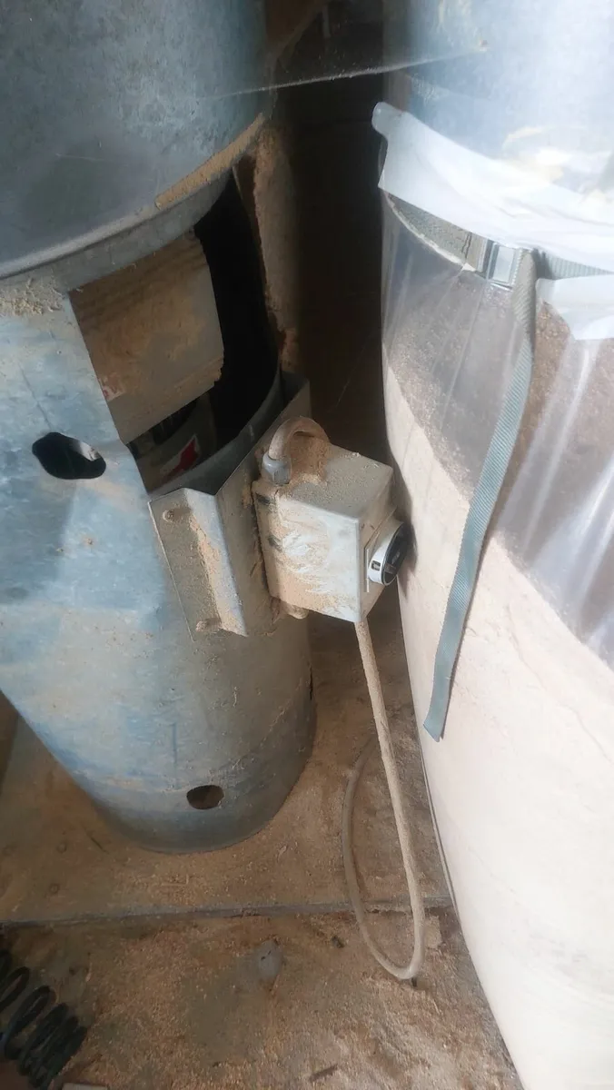 Dust Extraction and Roller Tables - Image 2