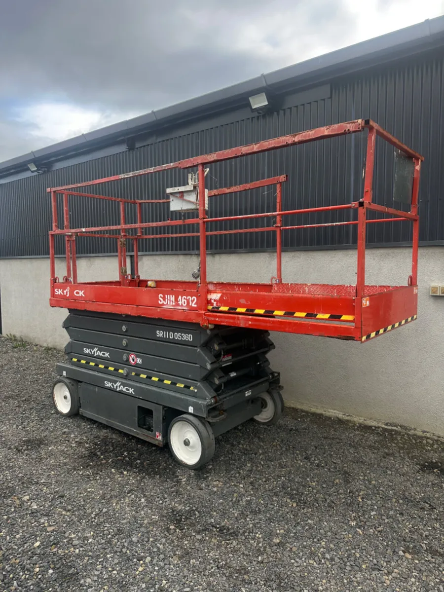 Skyjack SJ4632 Scissor Lift - Image 3