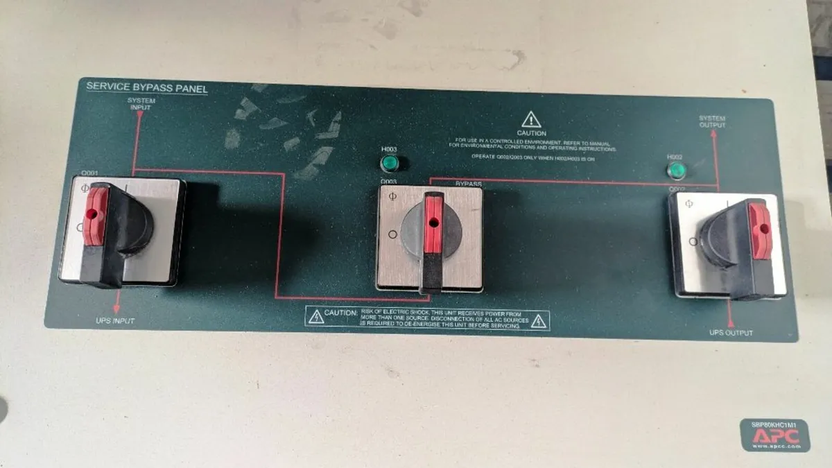 Electrical change over panel - Image 4