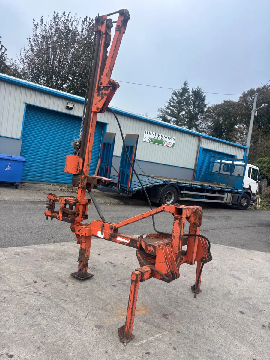 Parmiter post knocker - Image 1