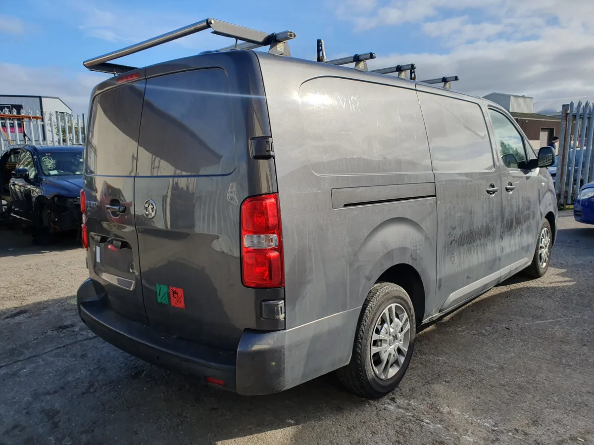 21 OPEL VIVARO  2.O D FOR BREAKING - Image 3