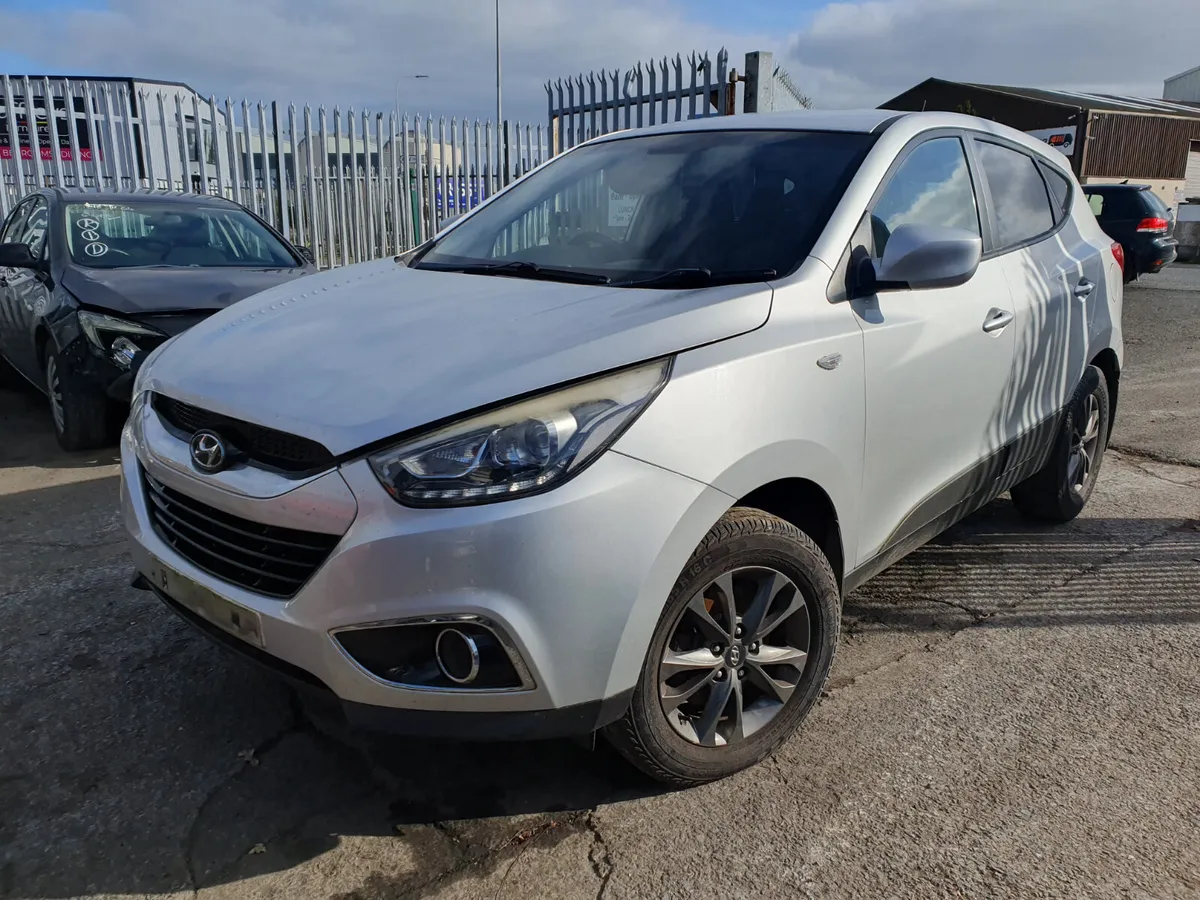 14 HYUNDAI IX35 1.7 CRDI (D4FDE) FOR BREAKING - Image 1