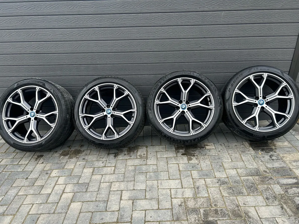 21” GENUINE BMW X5 ALLOY WHEELS & TYRES - Image 2