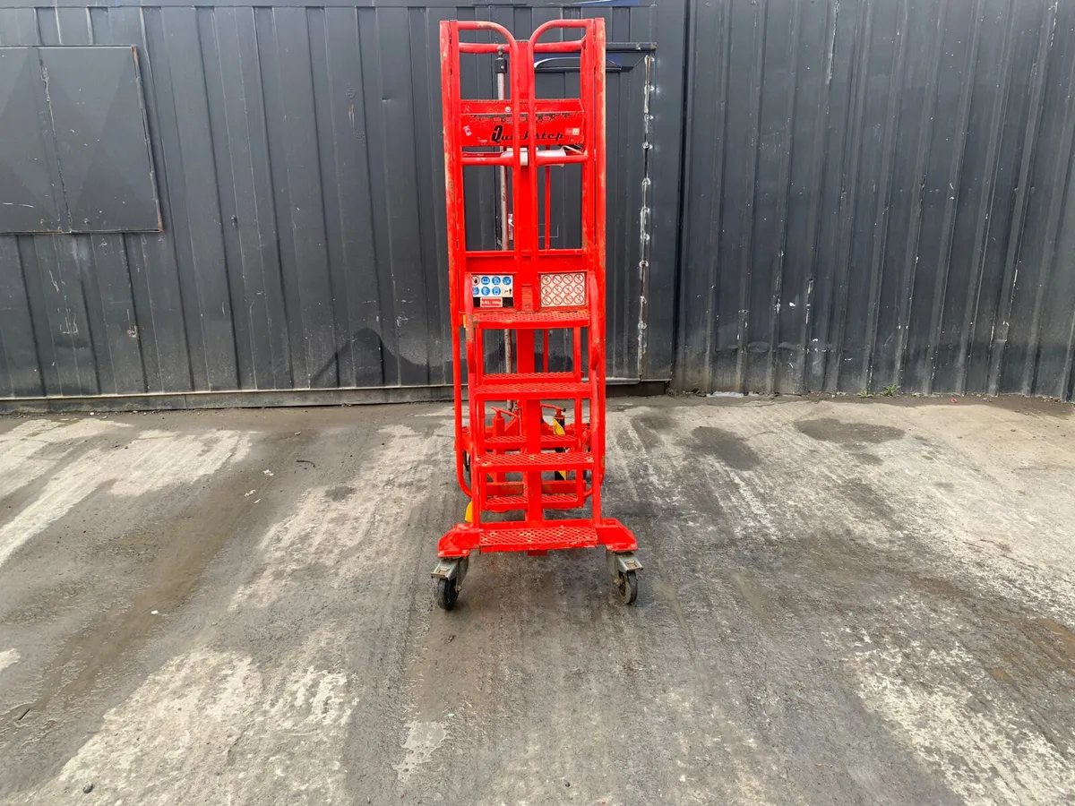 Standard Quickstep 200 Podium Steps - Image 2