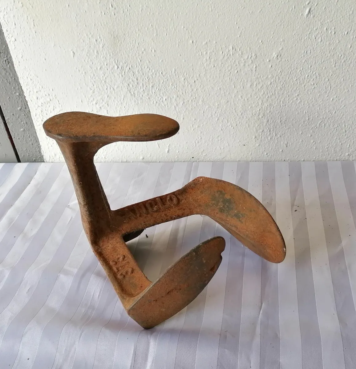 Memorabilia Cottage Collection Clearance - Image 4