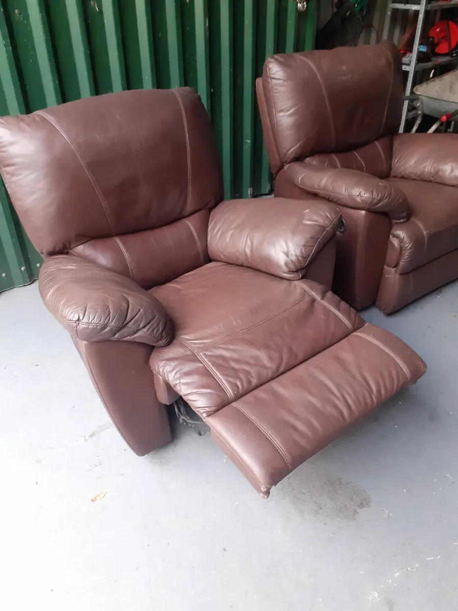 single recliners  sale - Image 2
