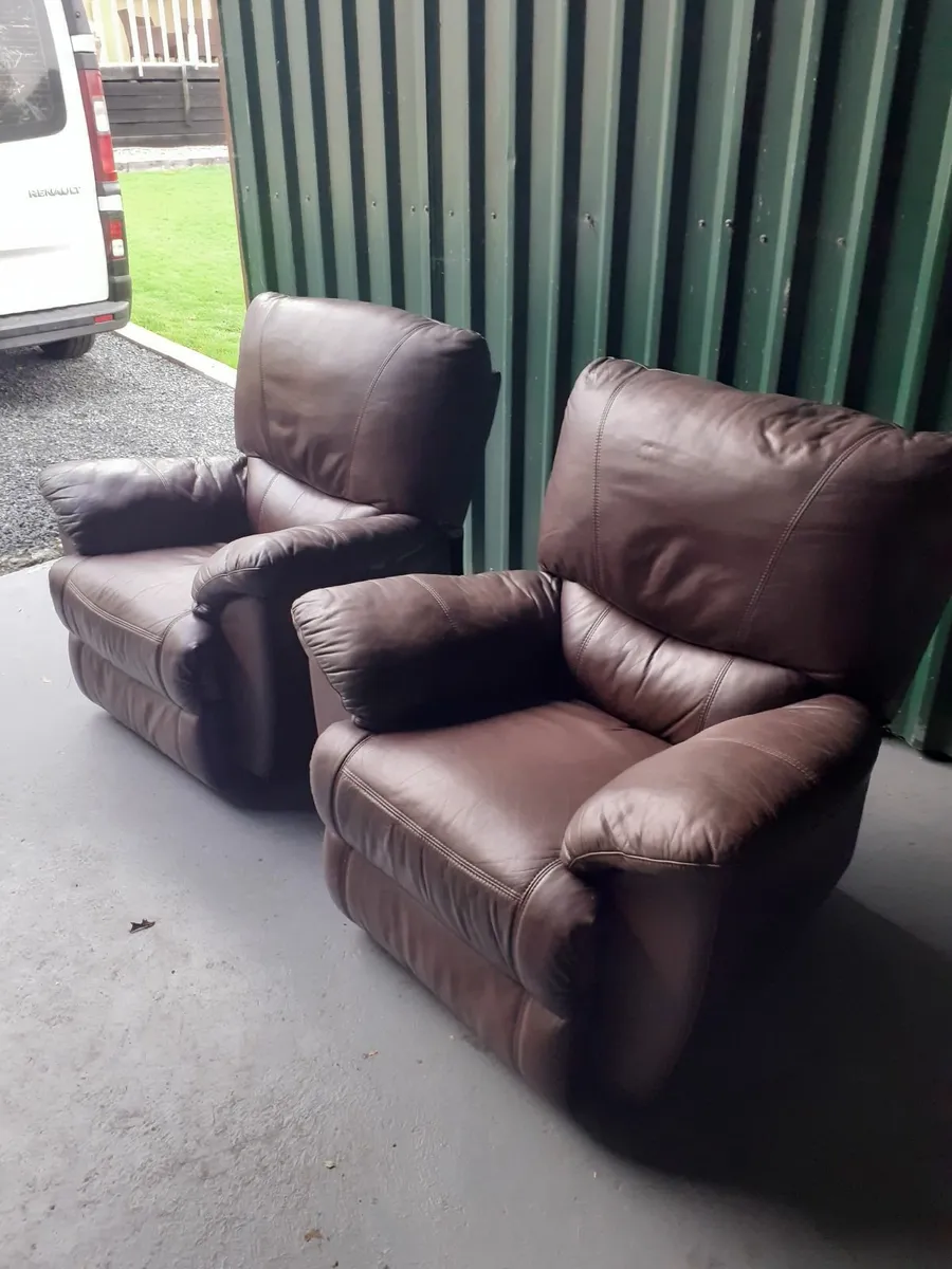 single recliners  sale - Image 3