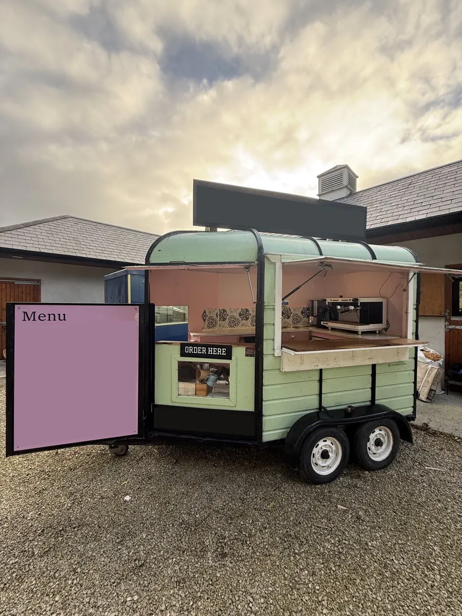 Horsebox Coffee Catering Trailer - Image 1