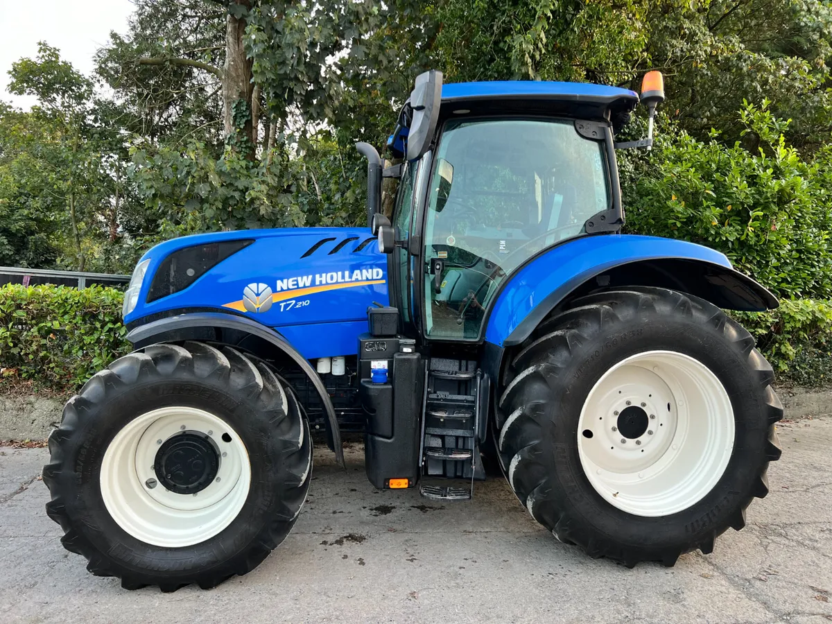2020 New Holland T7.210 Full GPS Autosteer (4500h) - Image 4