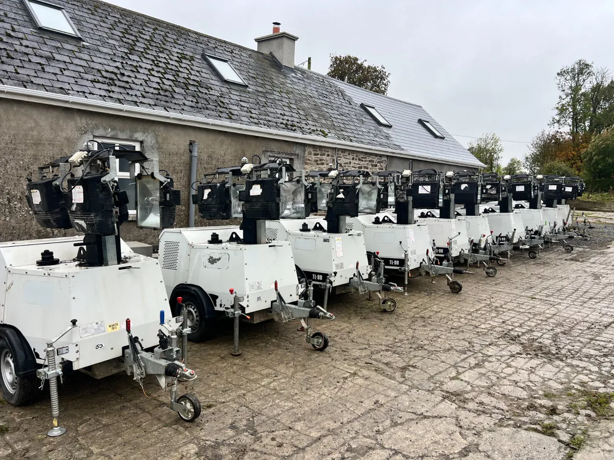 SMC TL-90 Lighting Tower & Generator - Image 1