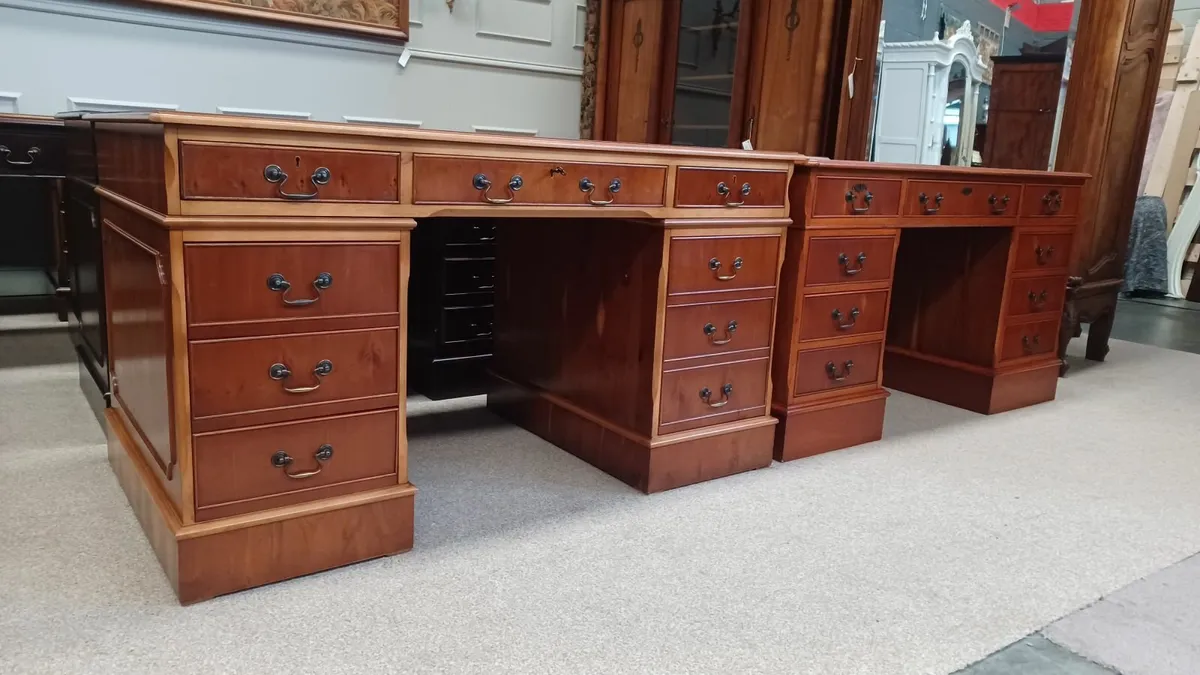 Excellent Antique Style Large Pedestal Desks - Image 3