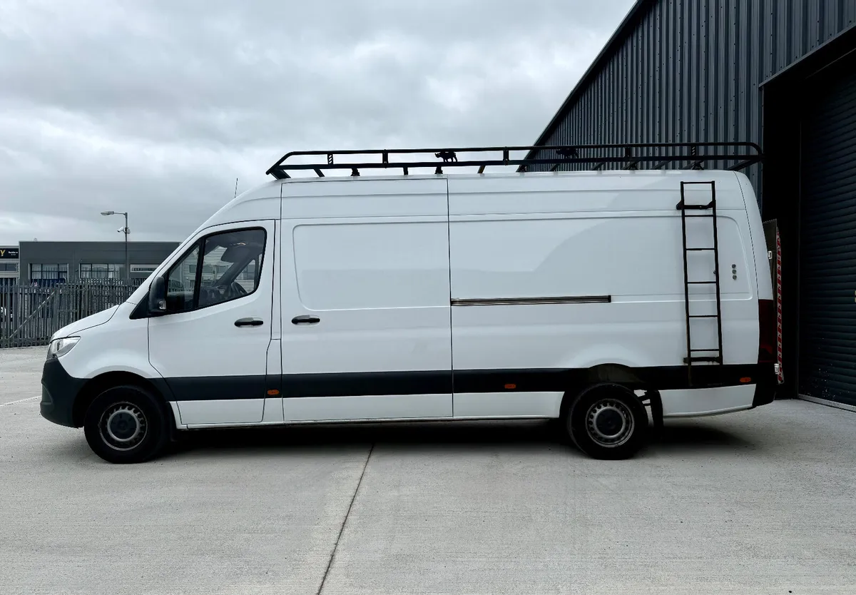 Mercedes-Benz Sprinter 2020 Tail Lift&Roof rack - Image 3