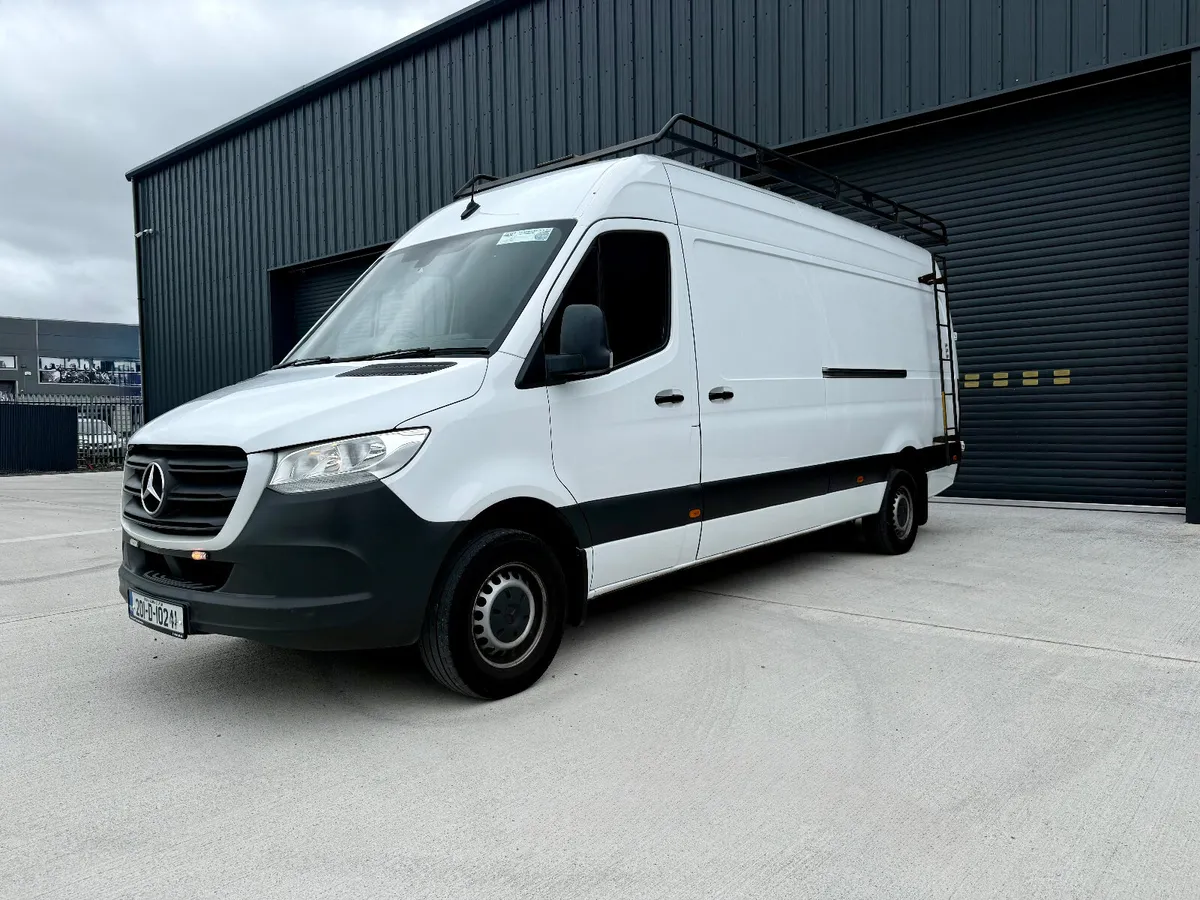 Mercedes-Benz Sprinter 2020 Tail Lift&Roof rack - Image 2