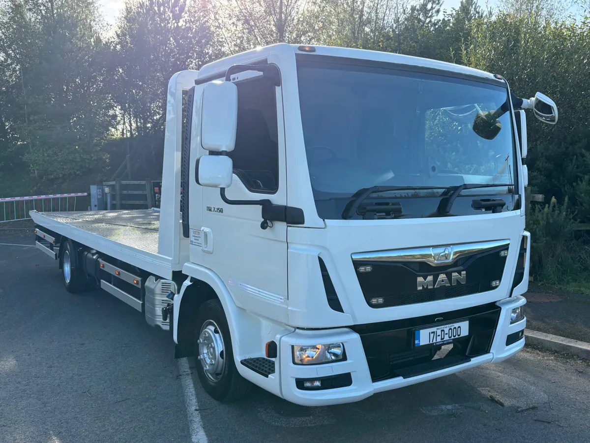 2017 Man Recovery Truck Tilt/Slide New Body - Image 1