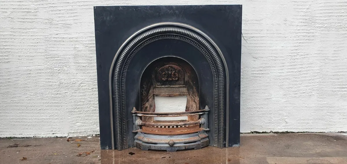 Fireplace Centre Piece - Image 1