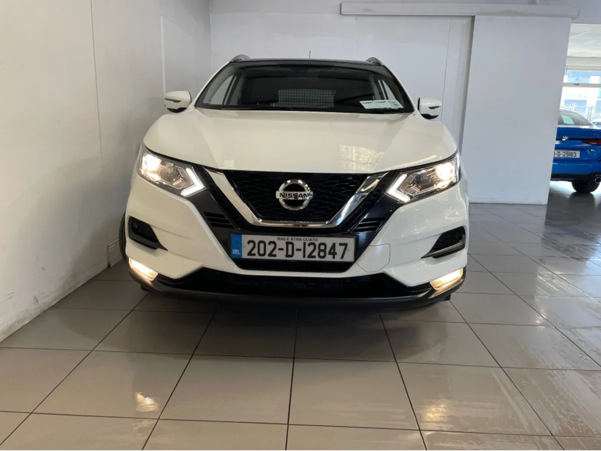 Nissan Qashqai 1.5 DSL SE VAN GLASS ROOF PRICE INC - Image 2