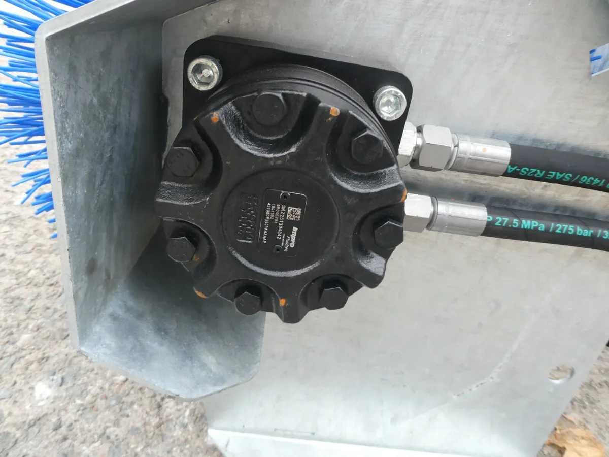 Suton Road sweepers - Image 4