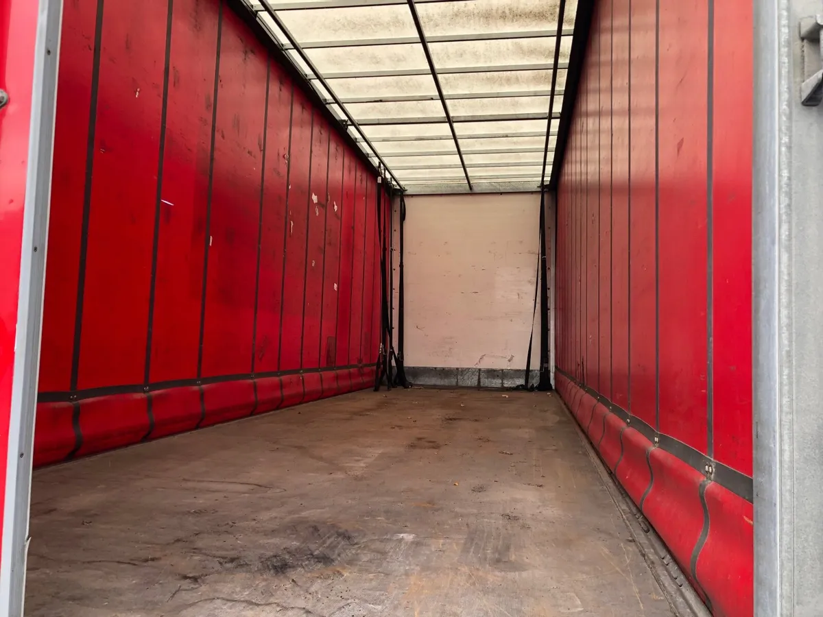 2018 Mercedes Actros HI cube curtainside - Image 3