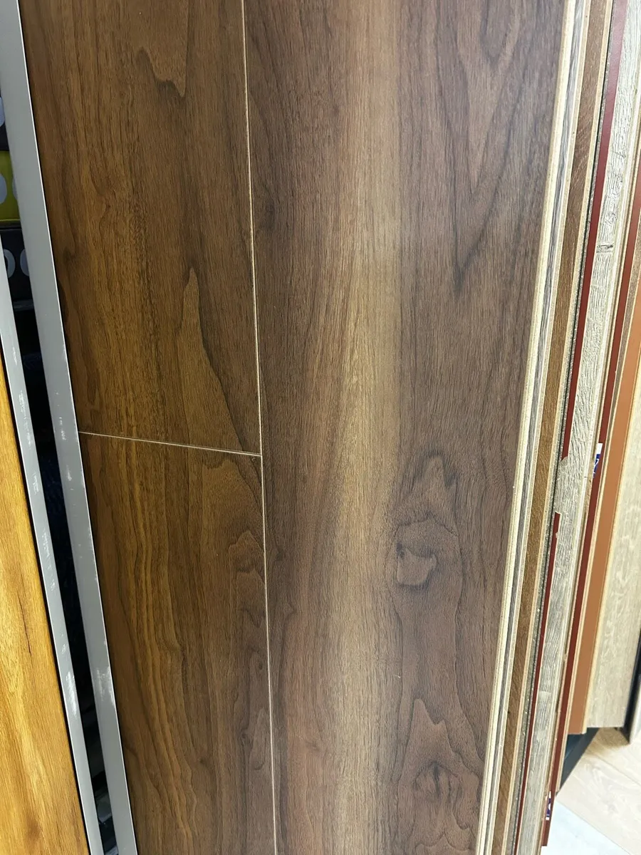 8mm AC4 Laminate Flooring only €7yd ! - Image 2