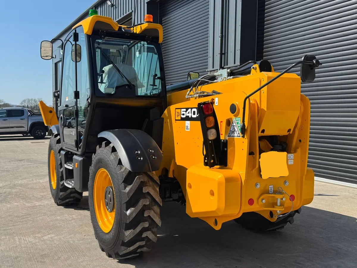 2025 JCB 540-180 - Image 4