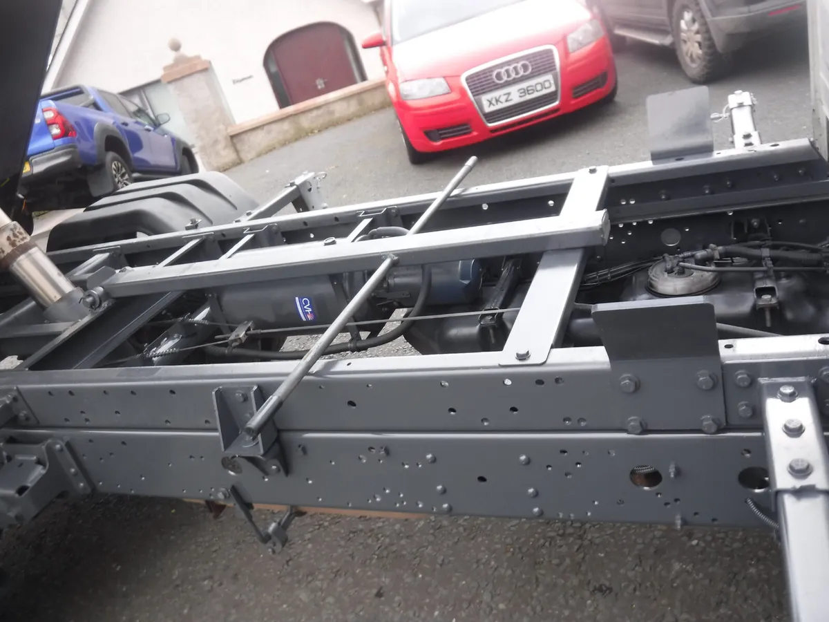 Iveco Daily 2022 72-180 12 ft tipper7200kg Tar c - Image 4