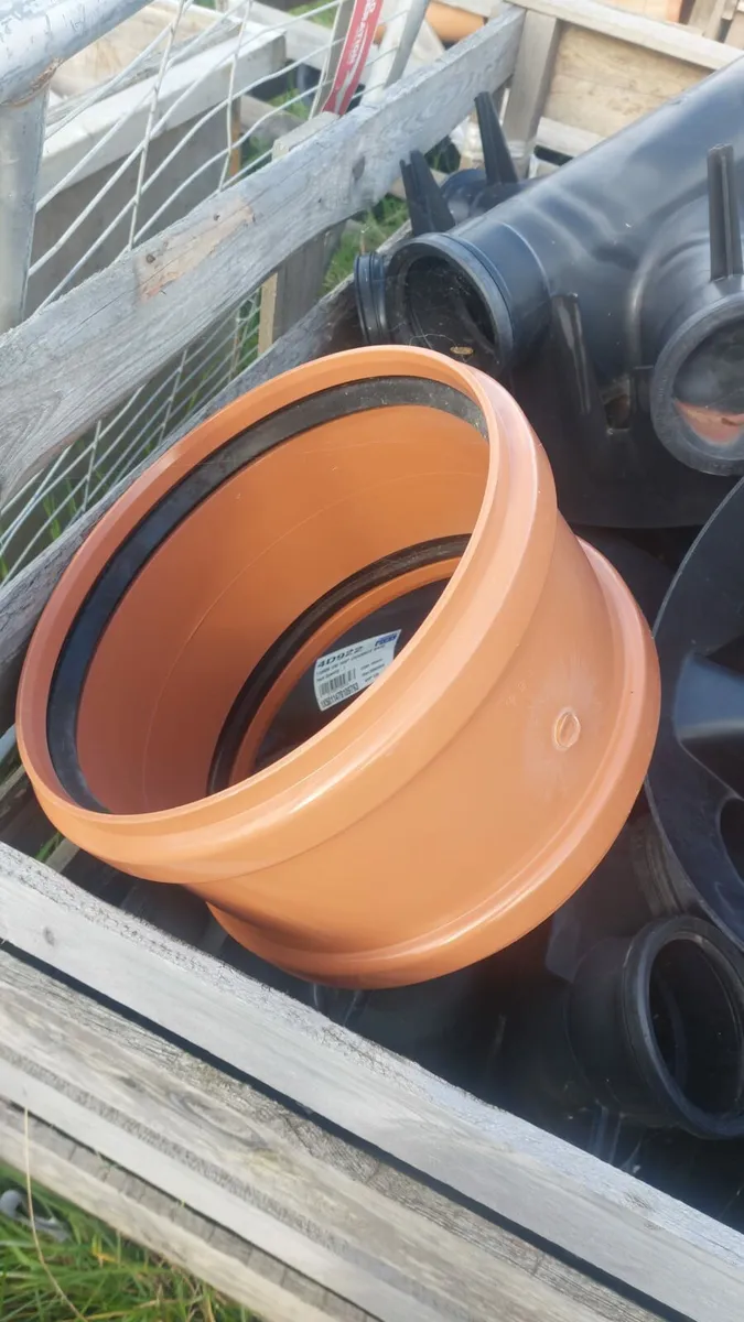 Pipes and fittings - Image 3