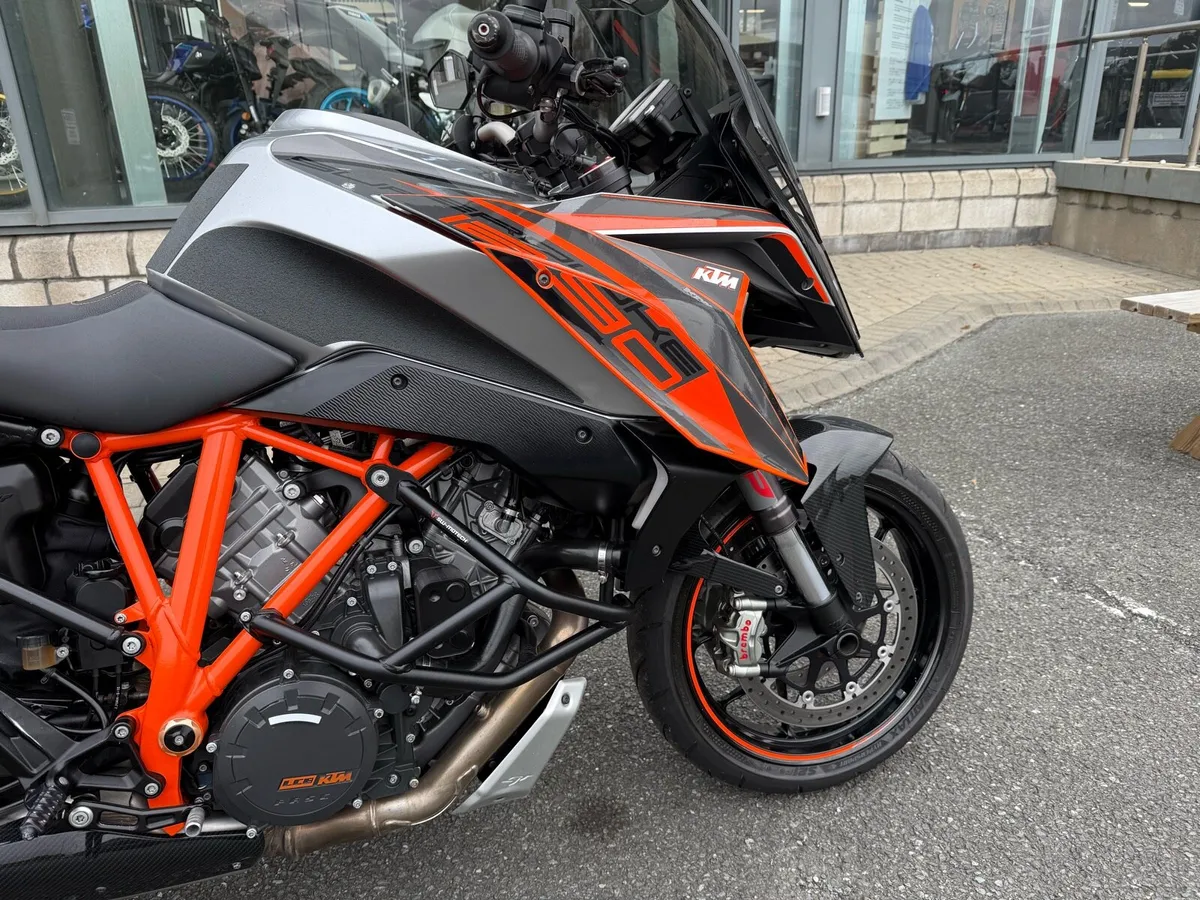 2017 KTM 1290 Super Duke GT - Image 2