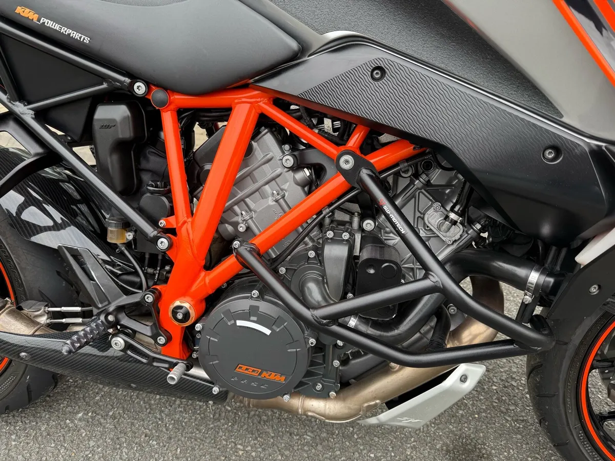 2017 KTM 1290 Super Duke GT - Image 4