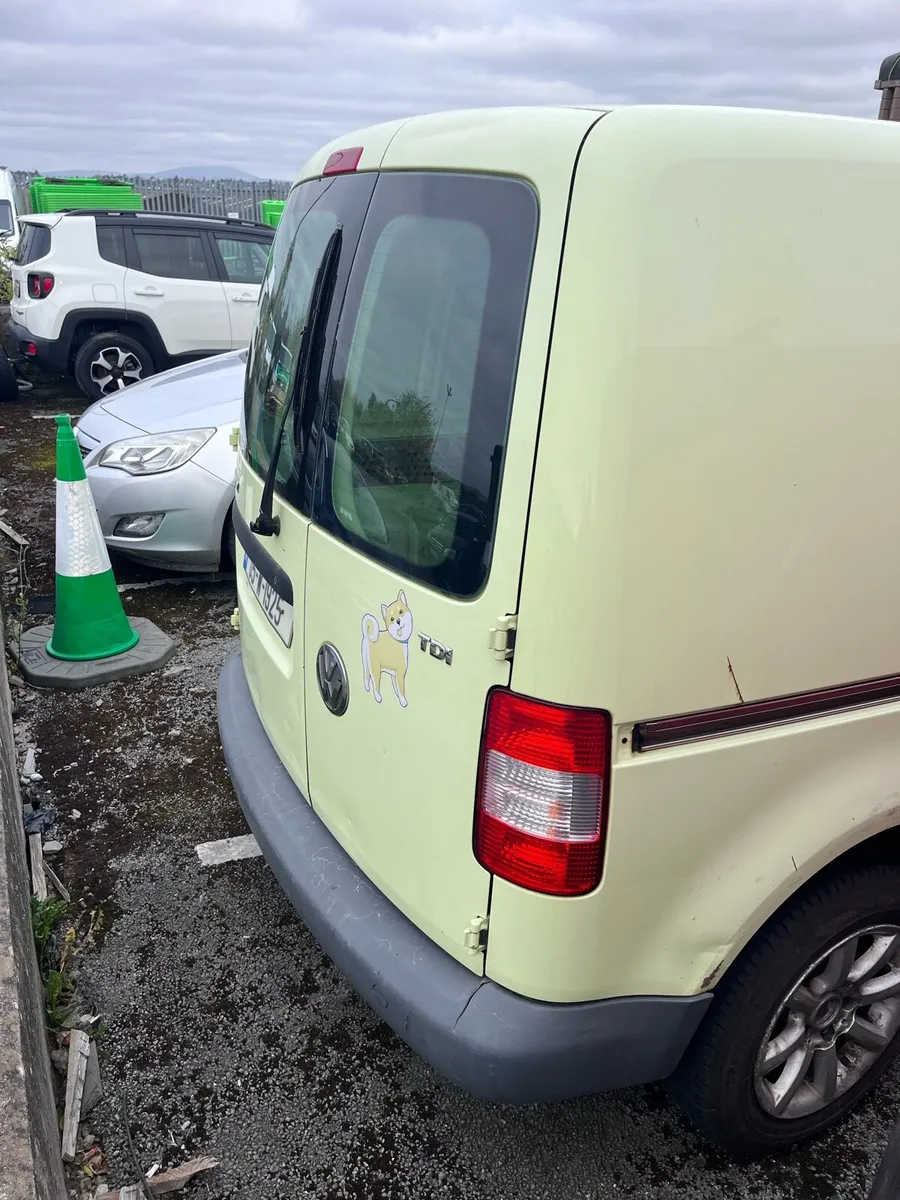 VW Caddy - Image 4