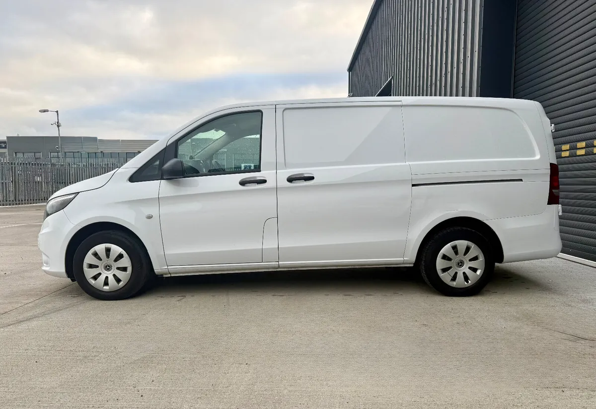 Mercedes Vito Refrigerator Van –2023 - Image 4