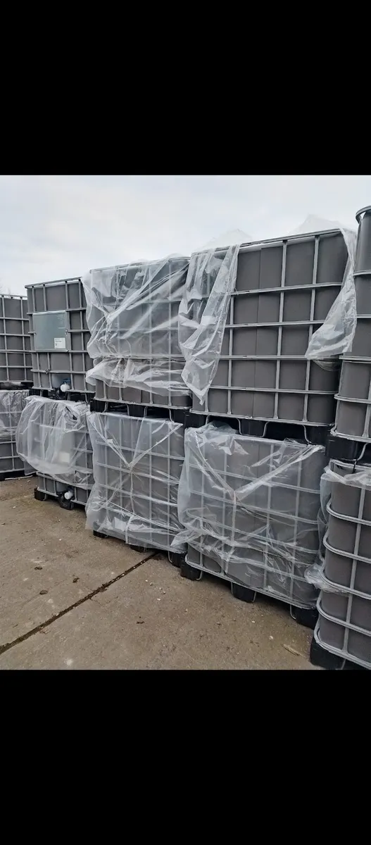 1000 LTRs IBC Tanks - Image 1