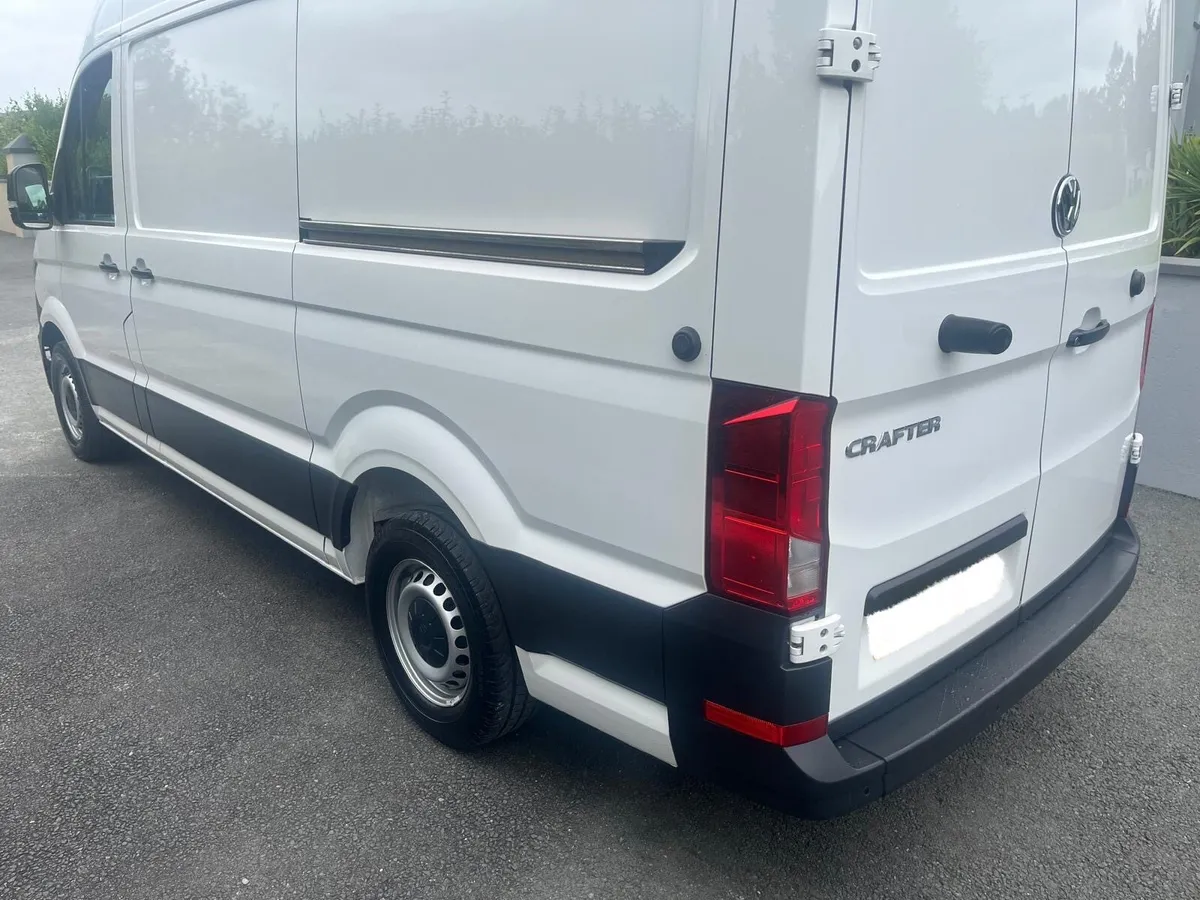 (221) Volkswagen Crafter trendline 2022 - Image 4