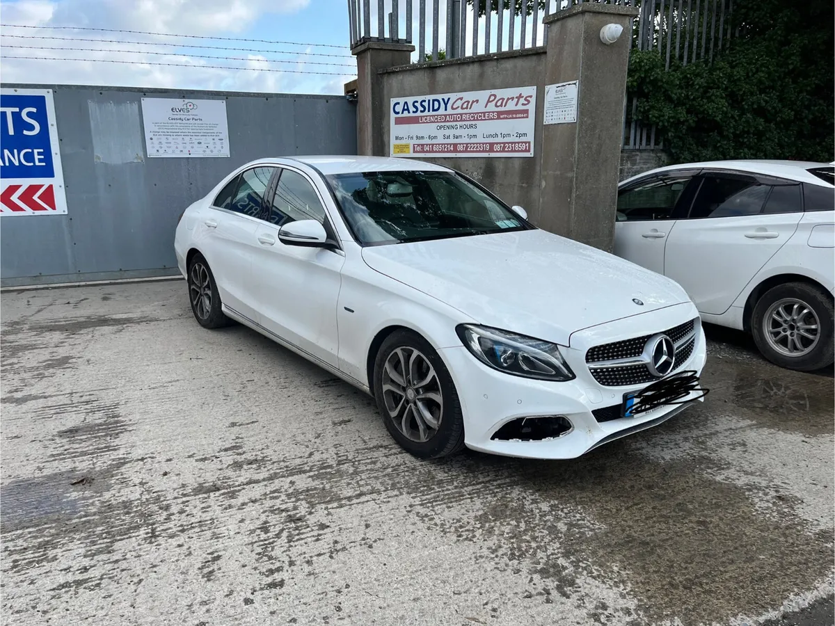 For Parts 2017 Mercedes C350 hybrid - Image 2