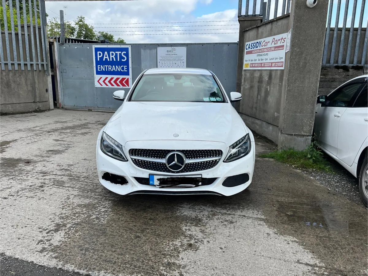 For Parts 2017 Mercedes C350 hybrid - Image 1