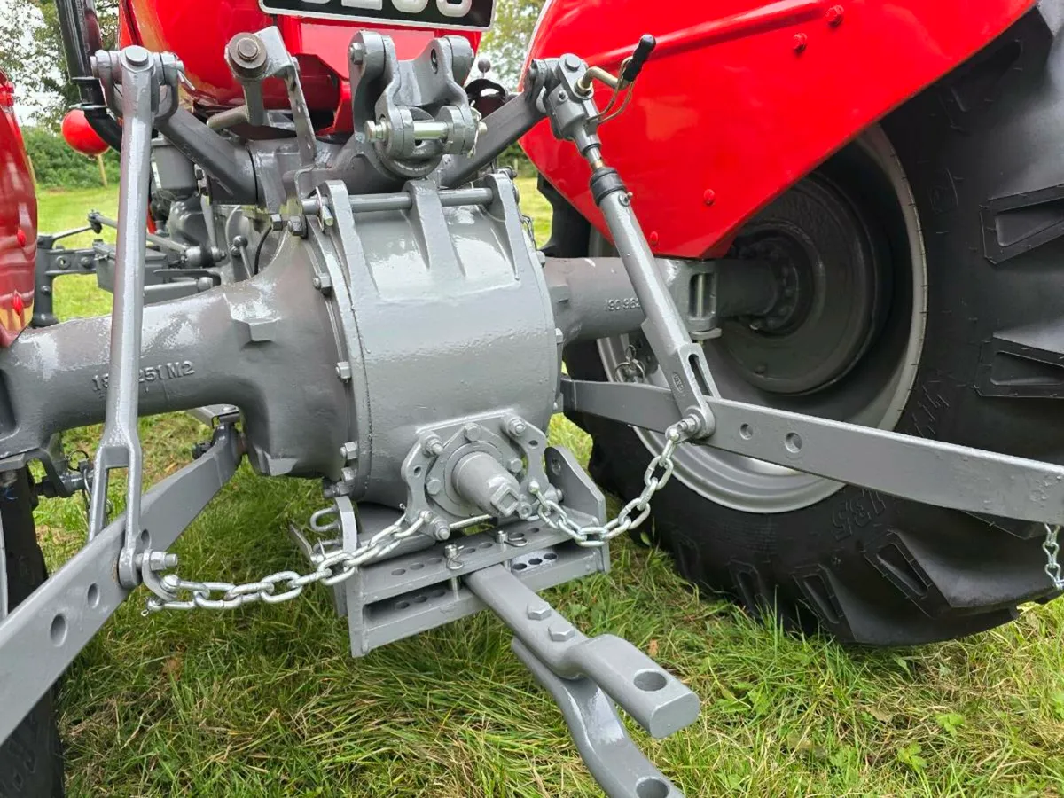 1962 massey ferguson 35 vintage tractor - Image 4