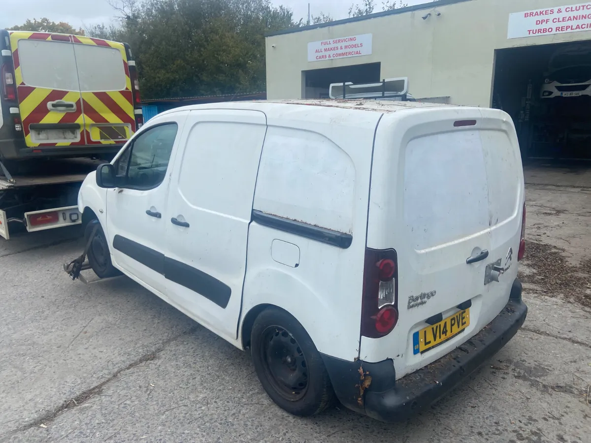 2014 Citroen Berlingo 3 seater for breaking - Image 3