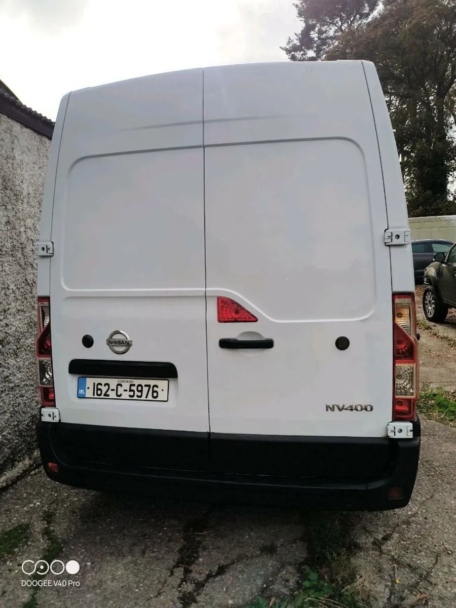 162 Nissan Nv 400 NO VAT! 1year DOE! - Image 4
