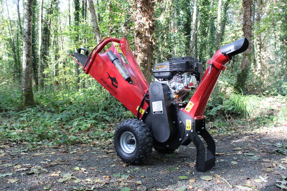 Piranha 6.5hp Wood chipper 100mm / 3.9" Capacity - Image 1