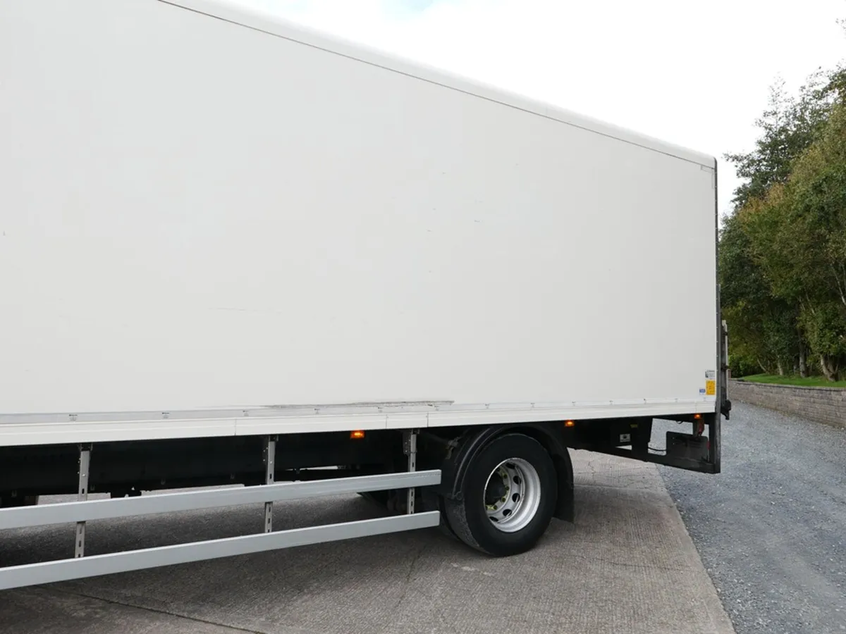 Scania P250 Fridgebody Rigid 4x2 Auto - Image 4