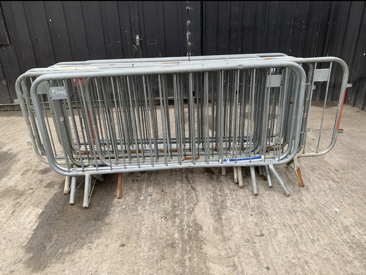 Metal Crowd Control Barriers - Image 2