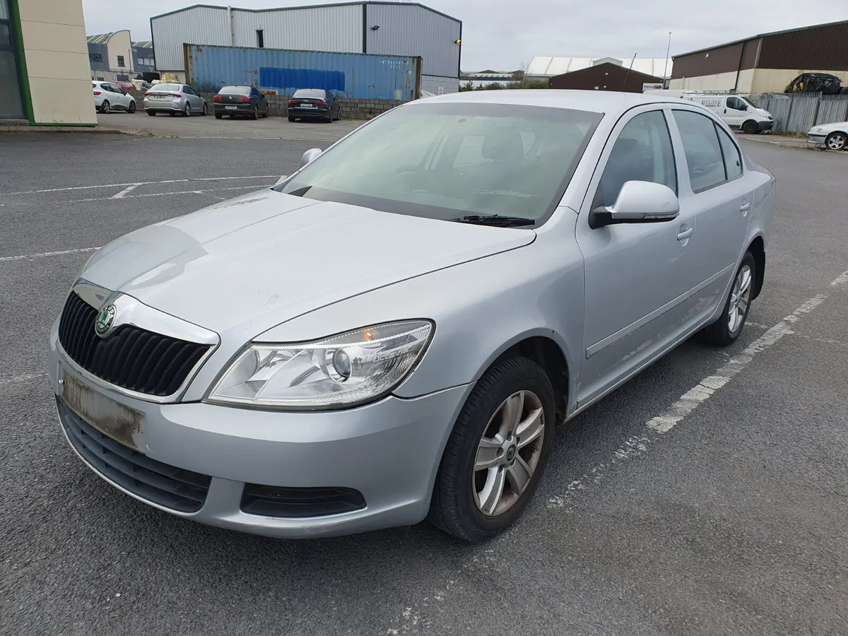 10 SKODA OCTAVIA  1.6 TDI (CAY) FOR BREAKING - Image 2