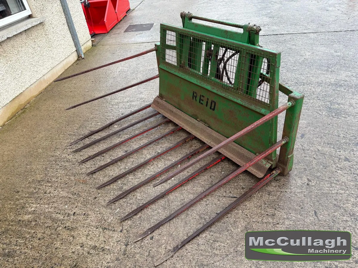 Used 9 Tine Heavy Duty Push-off Buckrake - Image 2
