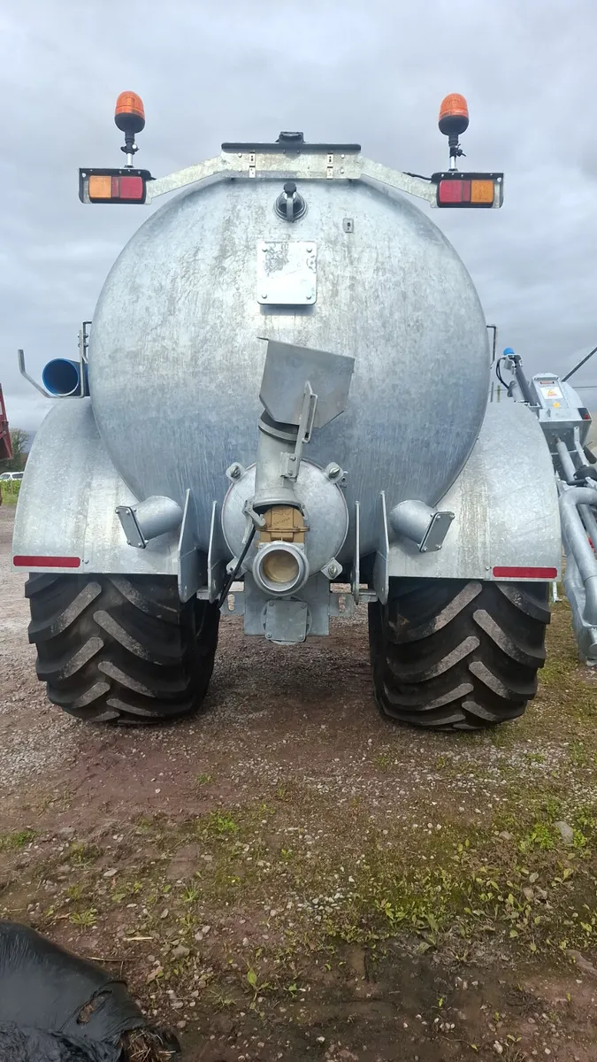 Cross tank - Image 3